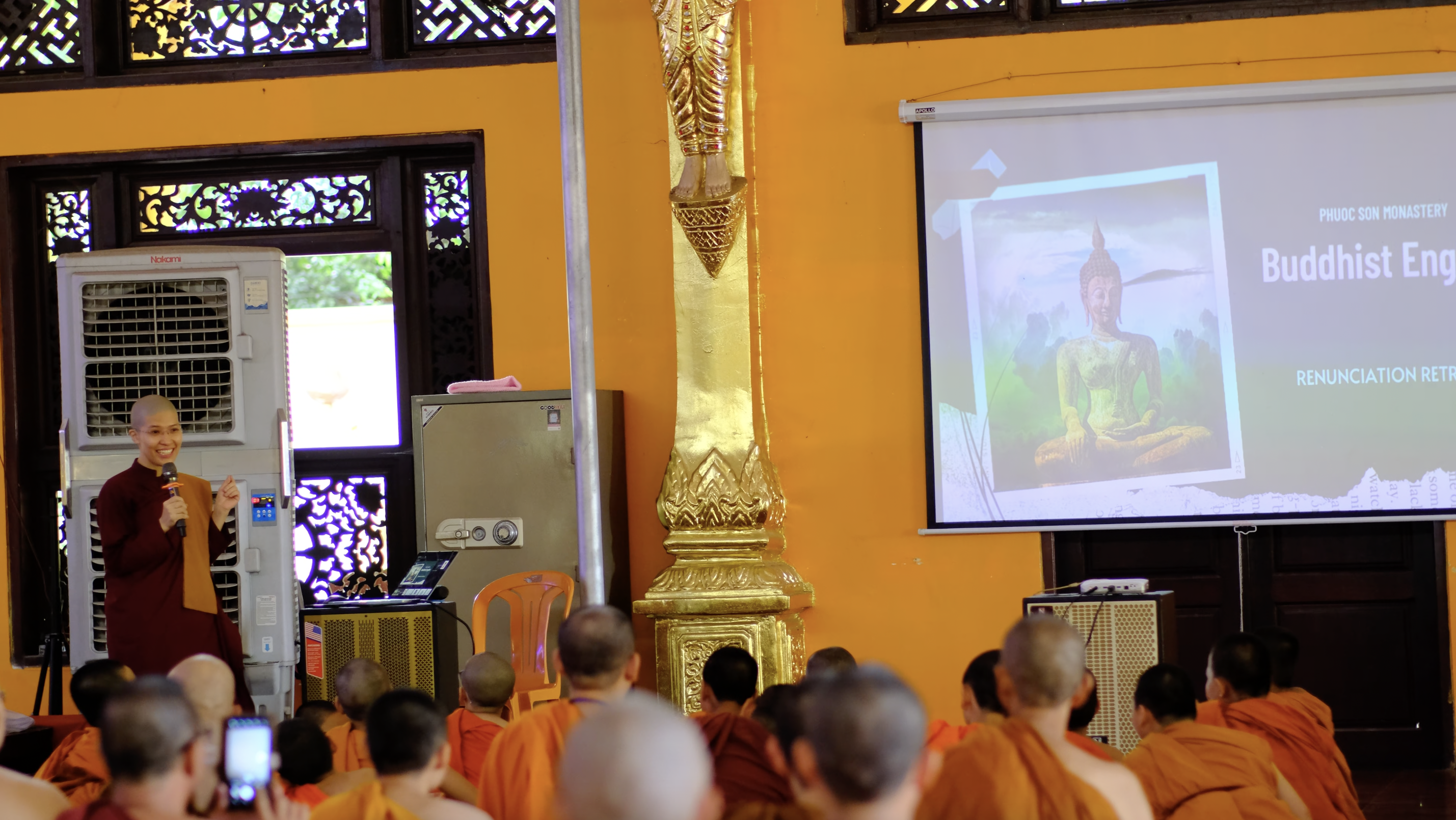 tue minh Buddhist activities